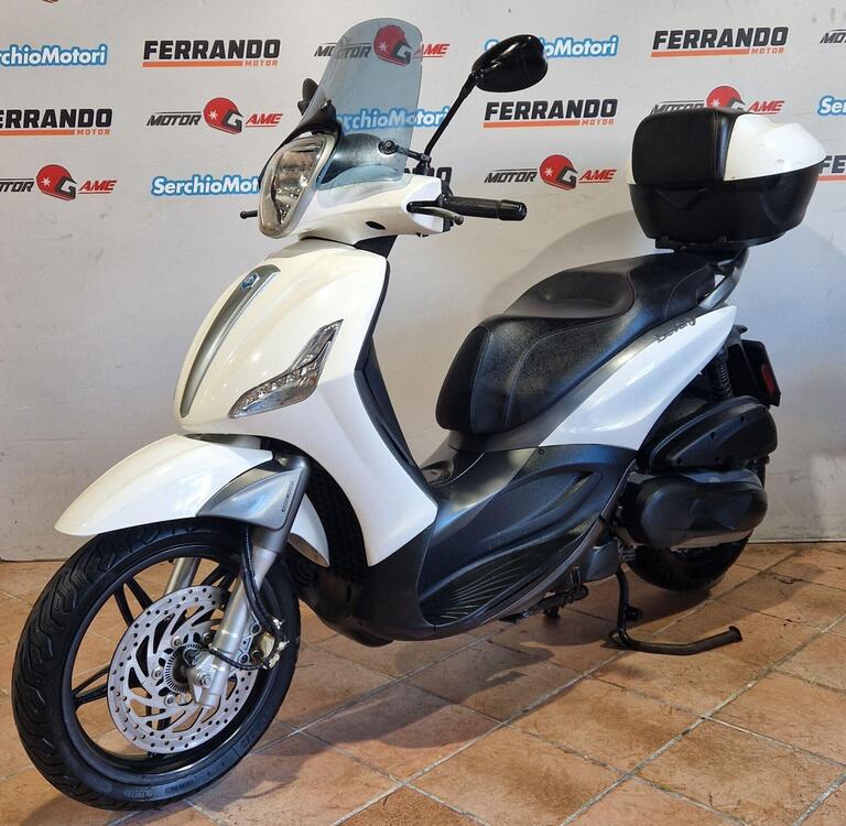 Piaggio Beverly 350 SportTouring ie ABS (2011 - 17) (5)