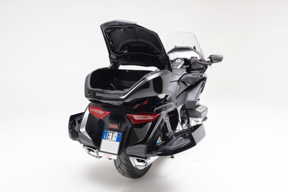 Honda GL 1800 Gold Wing Tour (2020) (4)