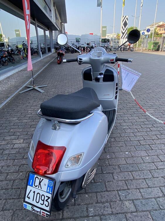 Vespa GTS 250 i.e. (5)