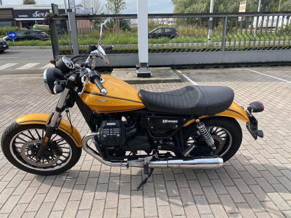 Moto Guzzi V9 Roamer (2016 - 18) (2)