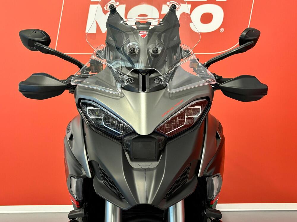 Ducati Multistrada V4 S Grand Tour (2024) (4)