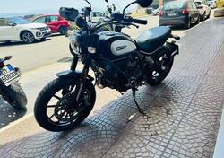 Ducati Scrambler 800 Icon Dark (2021 - 22) usata