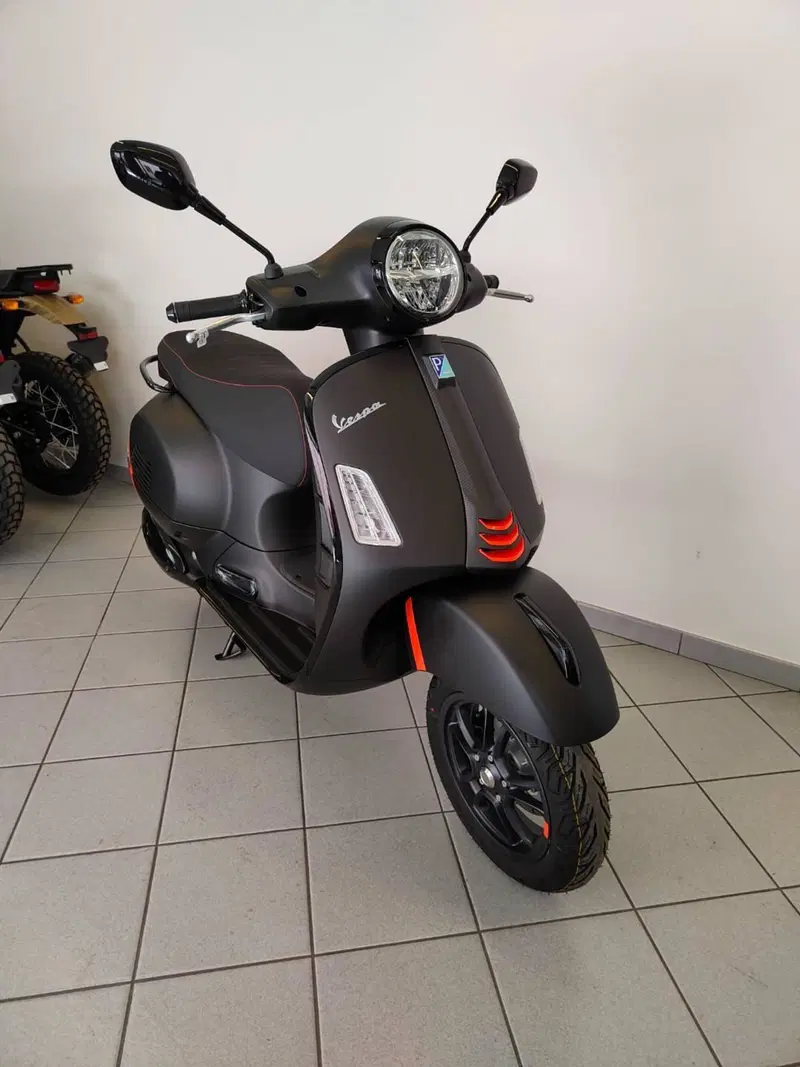 Vespa GTS 310 Supersport (2025 - 26) (2)