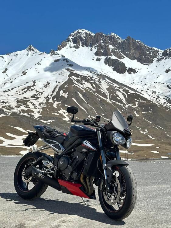 Triumph Street Triple RS (2017 - 19) (2)