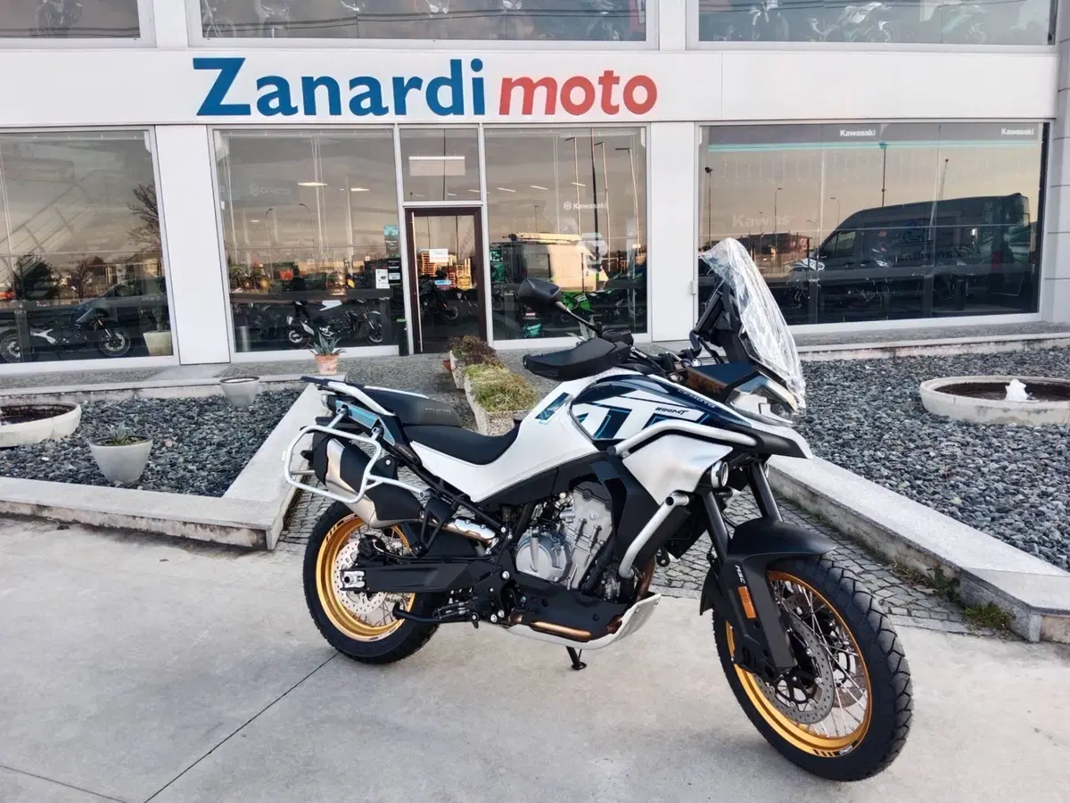CFMOTO 800MT Explore (2023 - 26)