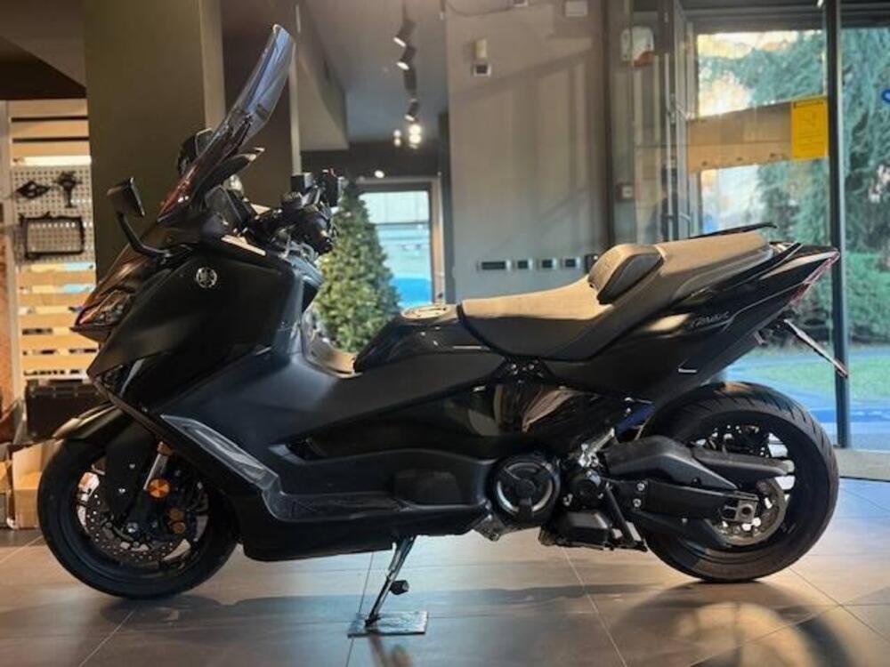 Yamaha T-Max 560 Tech Max (2022 - 24) (2)