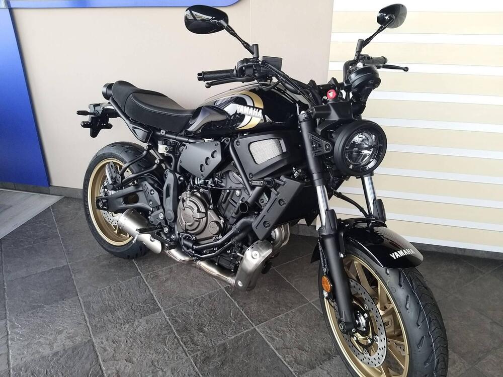 Yamaha XSR 700 (2022 - 25)