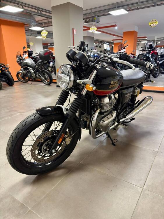 Royal Enfield Interceptor 650 (2021 - 25) (3)