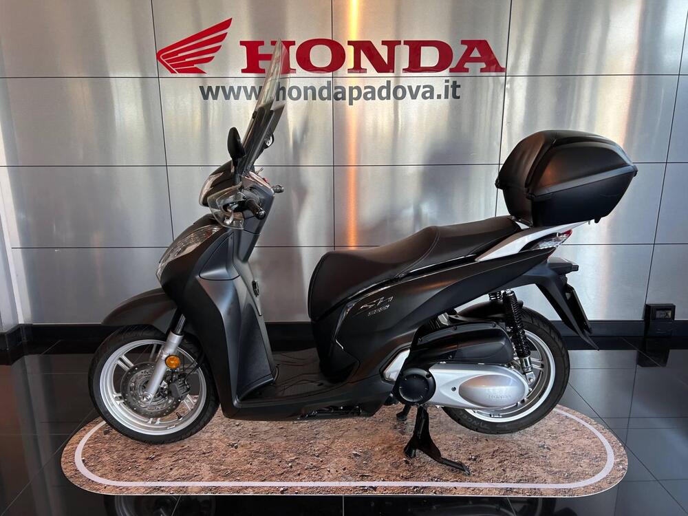 Honda SH 300 i ABS (2013 - 14) (4)