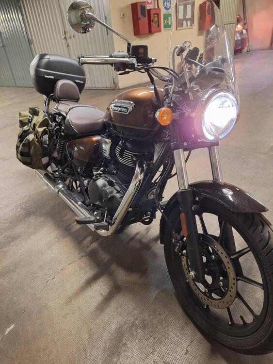 Royal Enfield Meteor 350 Supernova (2021 - 25) (2)