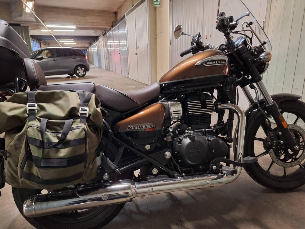 Royal Enfield Meteor 350 Supernova (2021 - 25) (3)