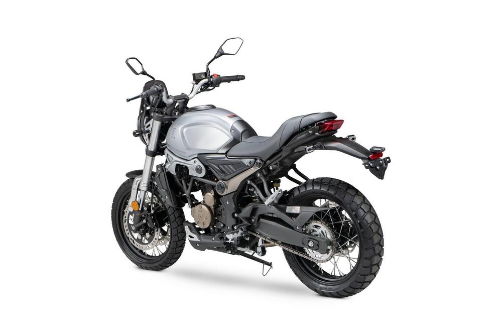 Voge Trofeo 300ACX Scrambler (2021 - 25) (2)