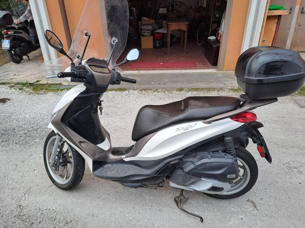 Piaggio Medley 150 ABS (2021 - 25) (3)