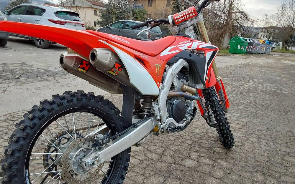 Honda CRF 250 R (2021) (5)