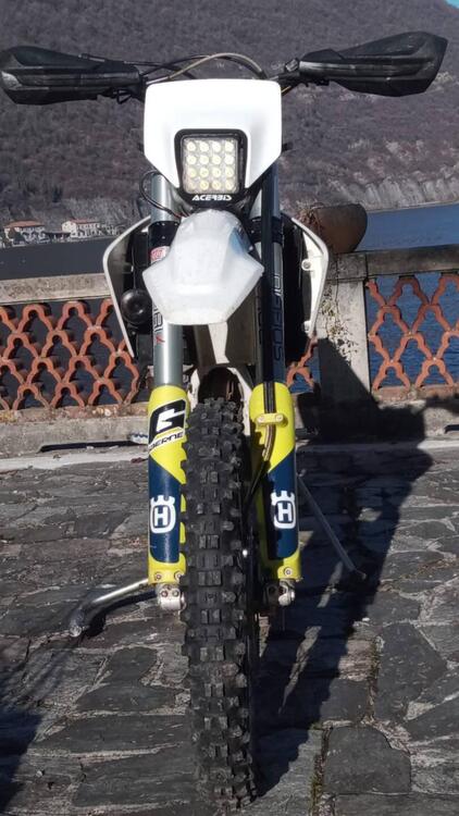 Husqvarna FE 350 (2019) (2)