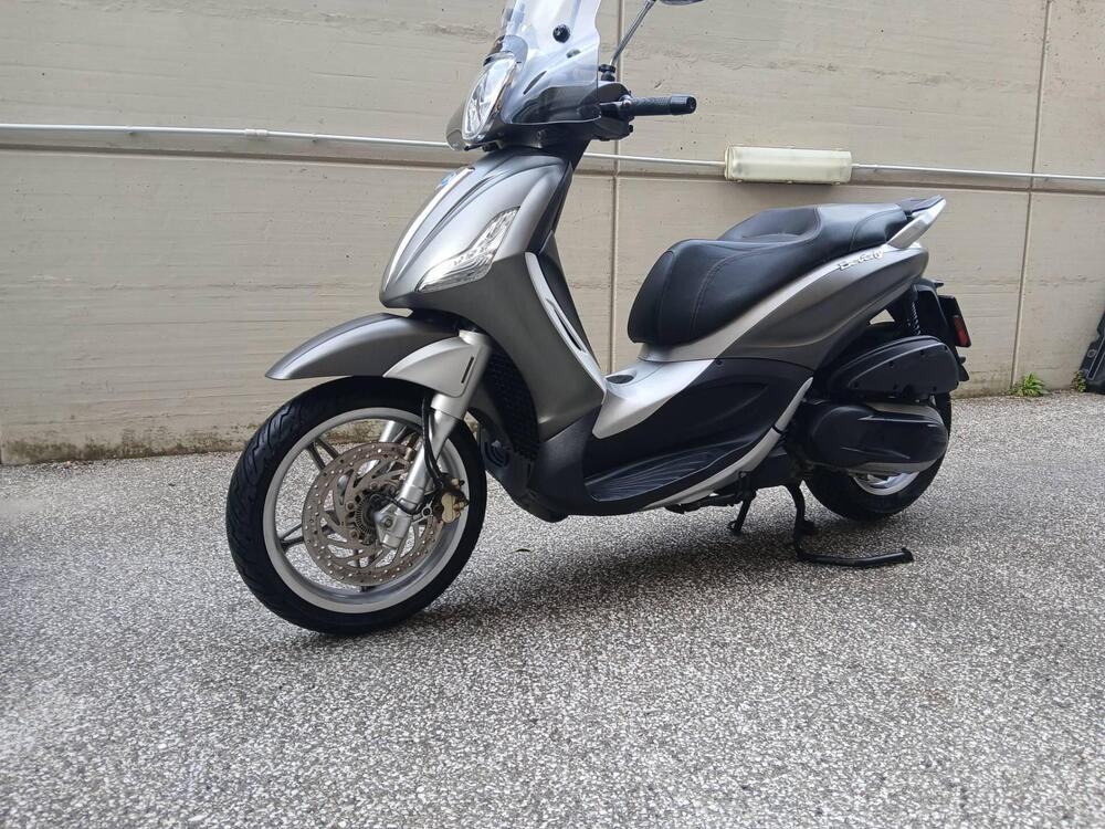 Piaggio Beverly 350 ABS (2016 - 20) (4)