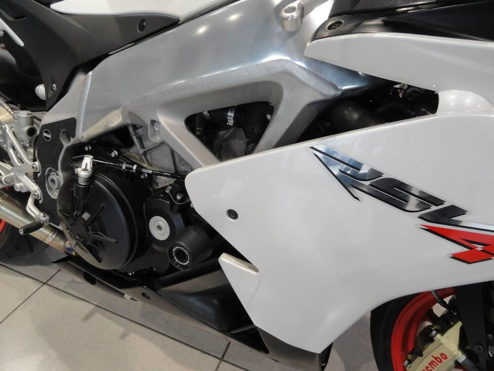 Aprilia RSV4 R (2009 - 12) (3)