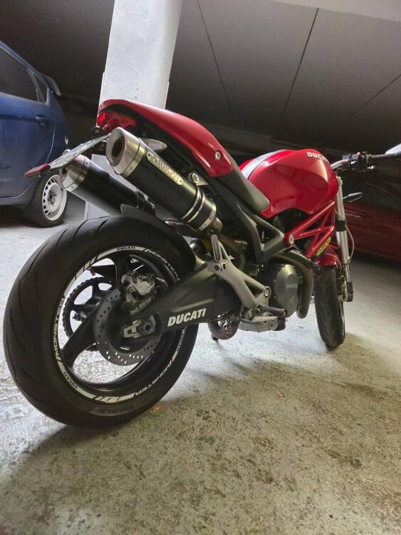 Ducati Monster 696 (2008 - 13) (2)