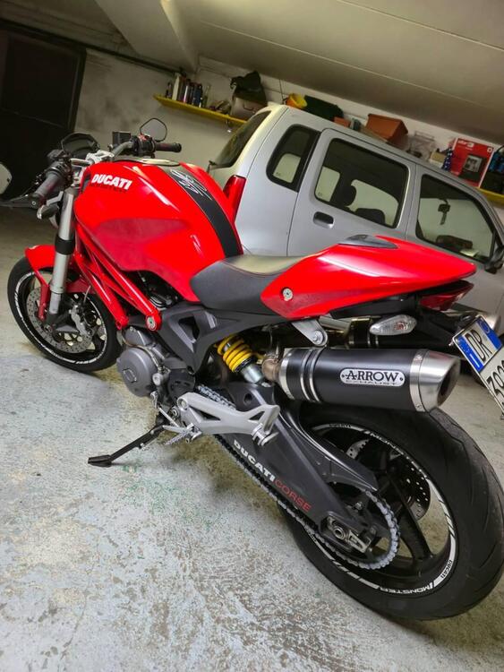 Ducati Monster 696 (2008 - 13) (3)