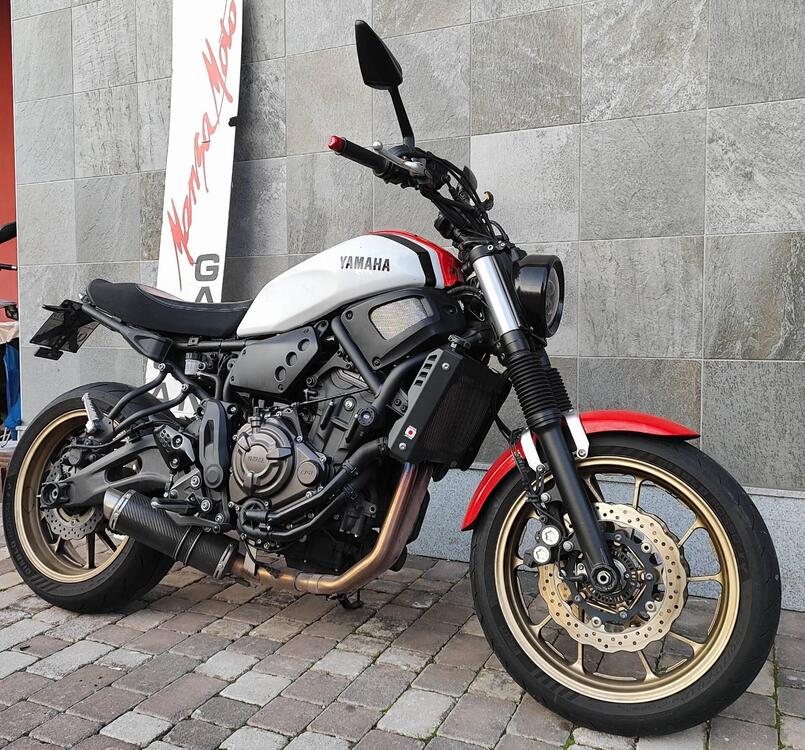 Yamaha XSR 700 ABS (2016 - 20) (4)