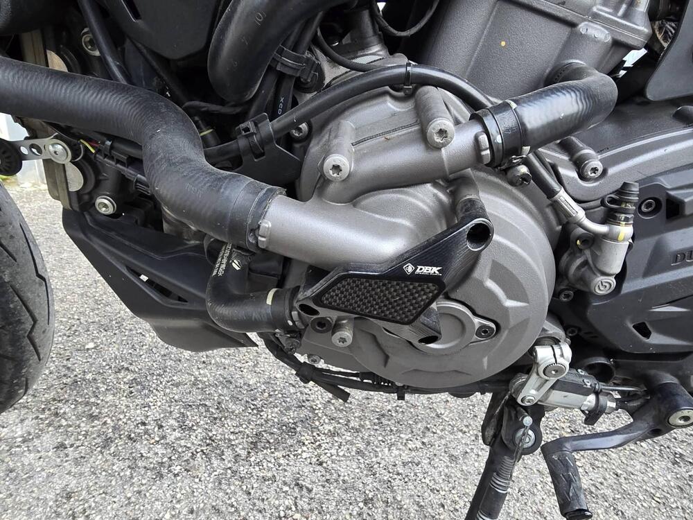 Ducati Monster 937 + (2021 - 25) (4)