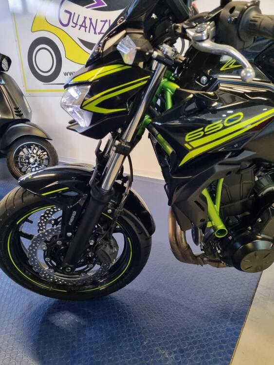 Kawasaki Z 650 (2020) (4)