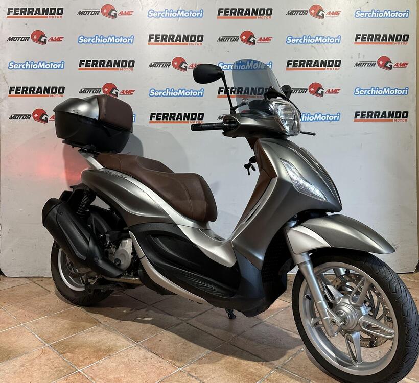 Piaggio Beverly 350 ABS (2016 - 20) (5)