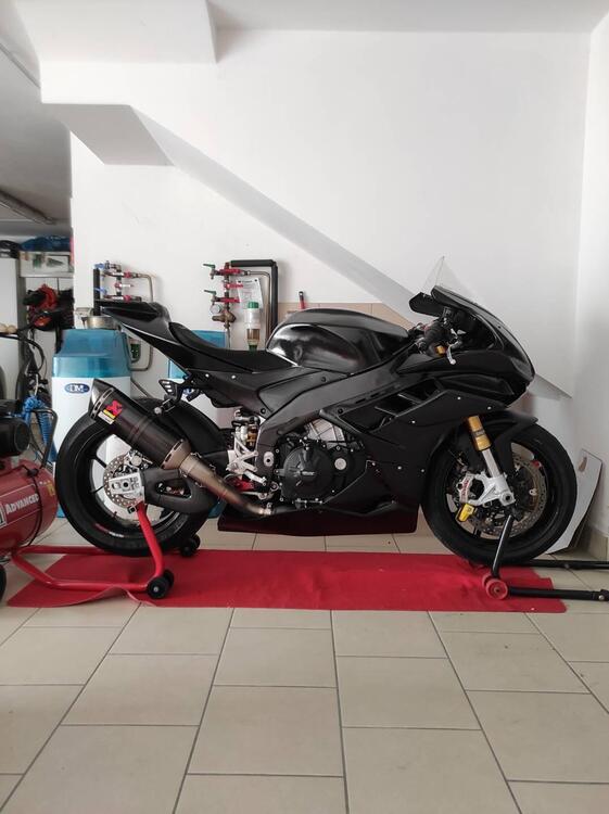 Aprilia RSV4 1100 (2021 - 24) (2)