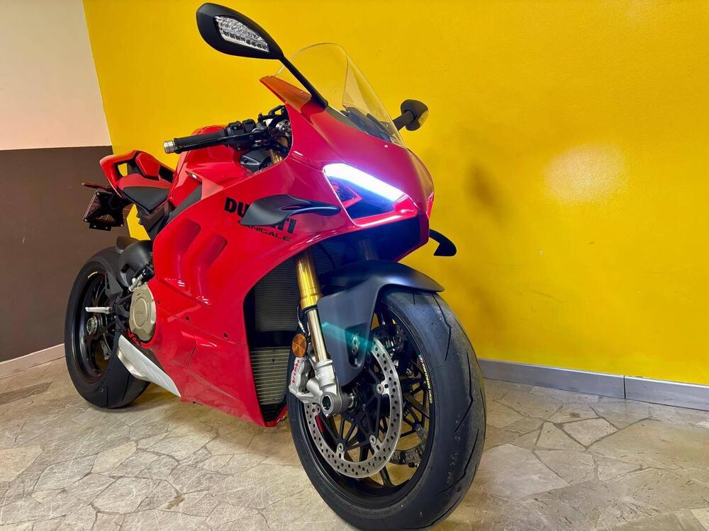 Ducati Panigale V4 S (2022 - 24) (3)