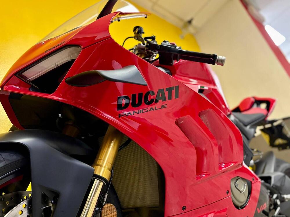 Ducati Panigale V4 S (2022 - 24) (2)