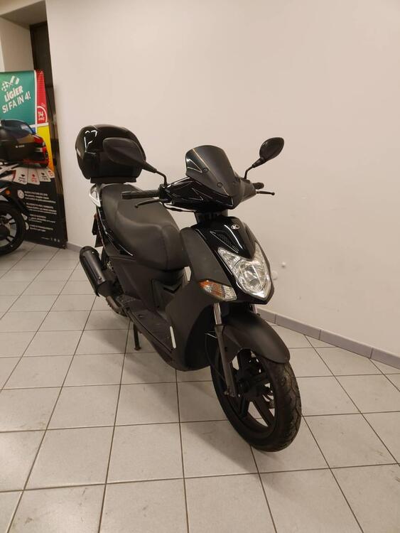 Kymco Agility 200i R16 (2008 - 16) (2)