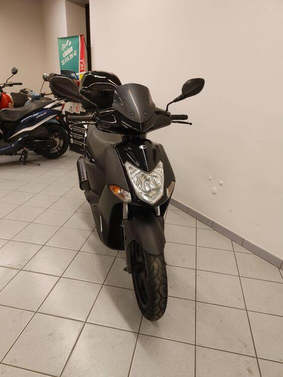 Kymco Agility 200i R16 (2008 - 16) (3)