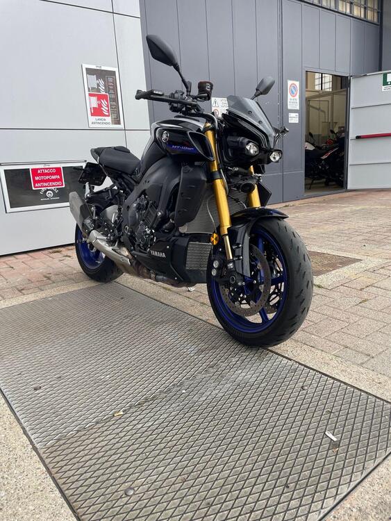 Yamaha MT-10 SP (2017 - 20) (2)