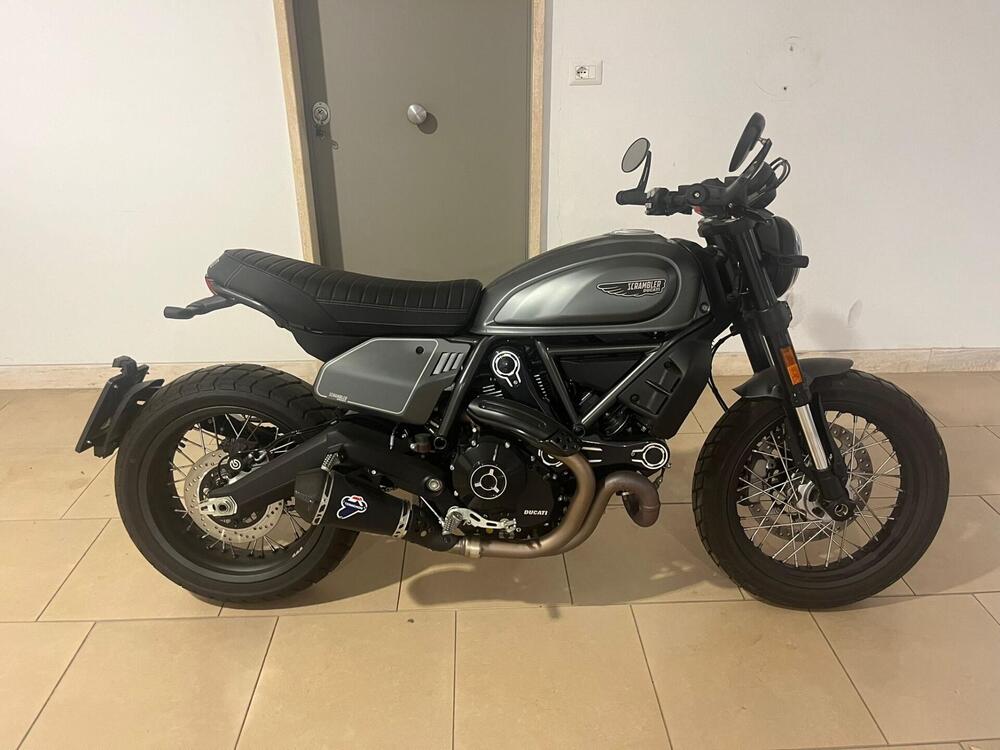 Ducati Scrambler 800 Night Shift (2021 - 22)