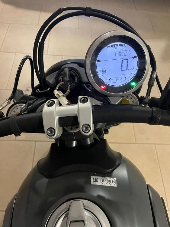 Ducati Scrambler 800 Night Shift (2021 - 22) (3)