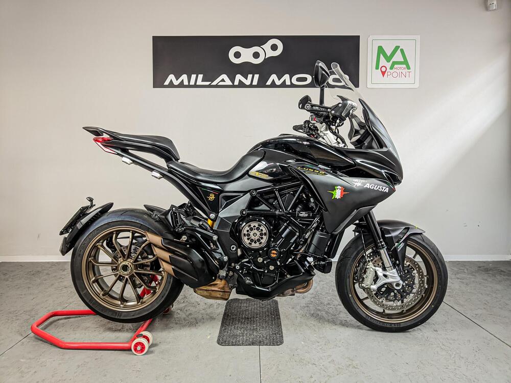 MV Agusta Turismo Veloce 800 Lusso (2021 - 22) (2)