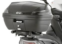 GIVI SR2120 Attacco posteriore specifico per baule