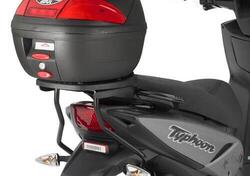 GIVI SR5602 Attacco posteriore specifico per baule