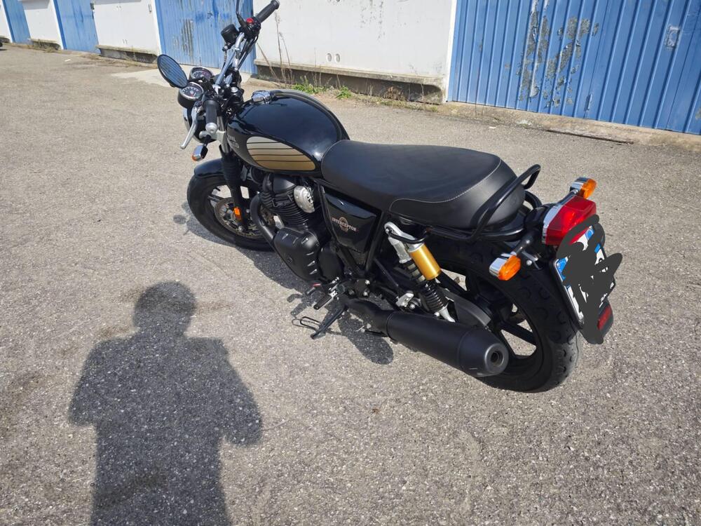 Royal Enfield Interceptor 650 (2021 - 25) (3)