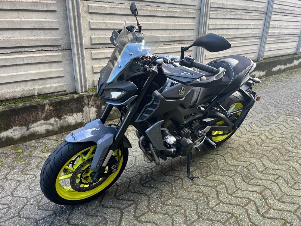 Yamaha MT-09 (2017 - 20) (5)