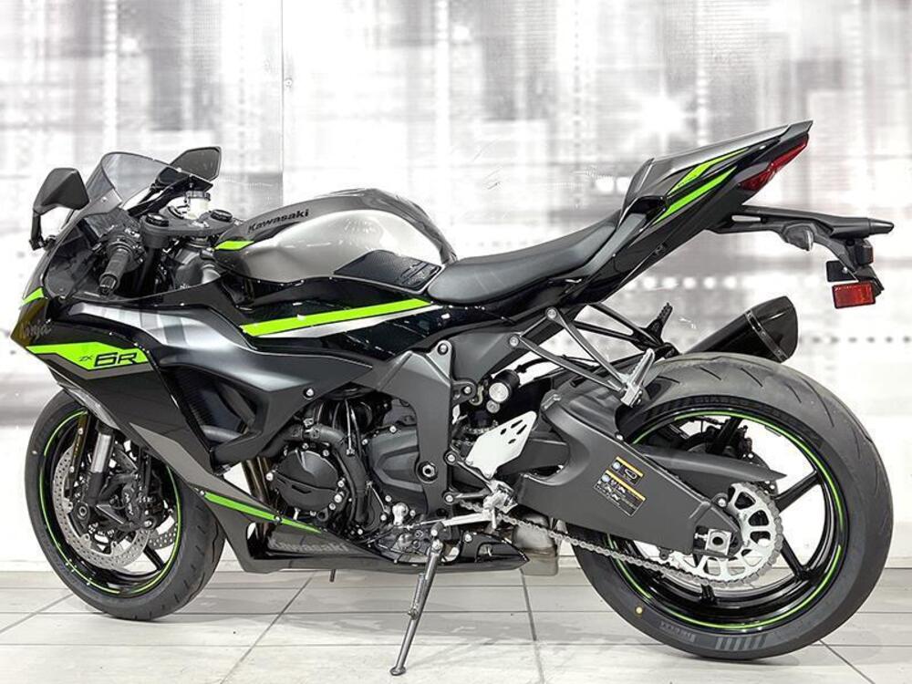 Kawasaki Ninja 125 (2021 - 25) (2)