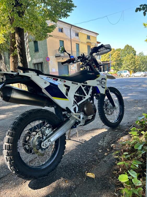 Husqvarna 701 Enduro (2017 - 19)