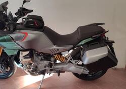 Moto Guzzi V100 Mandello S (2023 - 24) usata