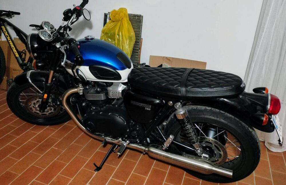 Triumph Bonneville T100 (2021 - 25)