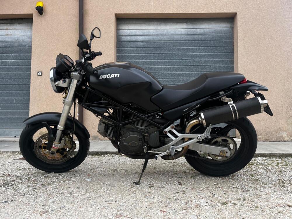 Ducati Monster 600 Dark (1998 - 01)