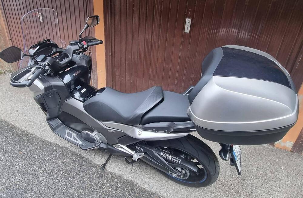 Honda Integra 750 DCT Sport (2017) (4)