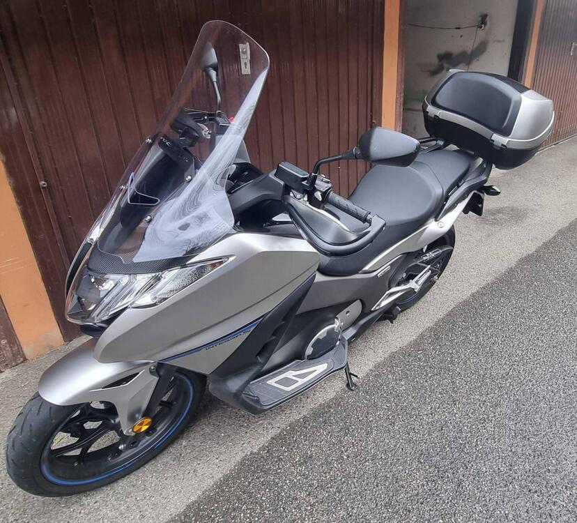 Honda Integra 750 DCT Sport (2017) (5)