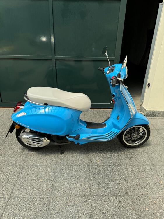 Vespa Primavera 125 3V ie ABS 50° Anniversario (2018 - 19) (2)