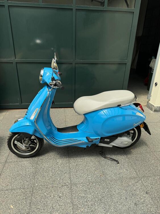 Vespa Primavera 125 3V ie ABS 50° Anniversario (2018 - 19) (4)