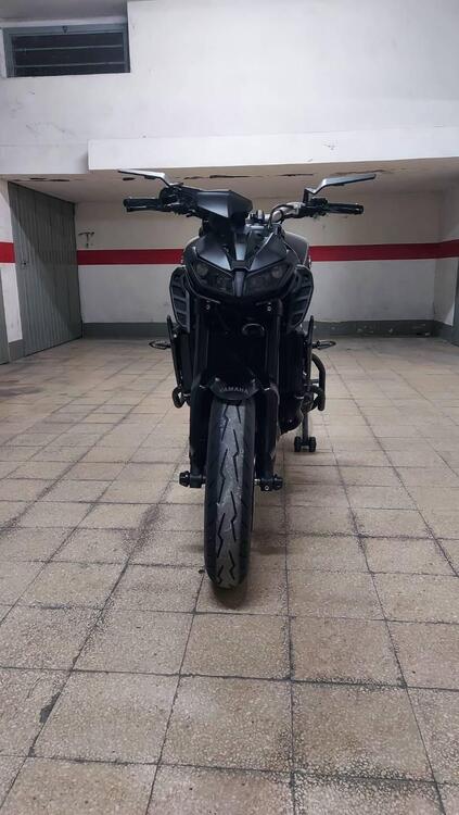 Yamaha MT-09 (2017 - 20) (5)